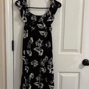 Floral Black and White Tunic